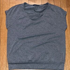 Elie Tahari Gray Short Sleeve Top